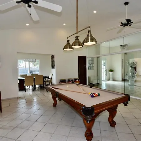 Casa De Osho Luxury Villa